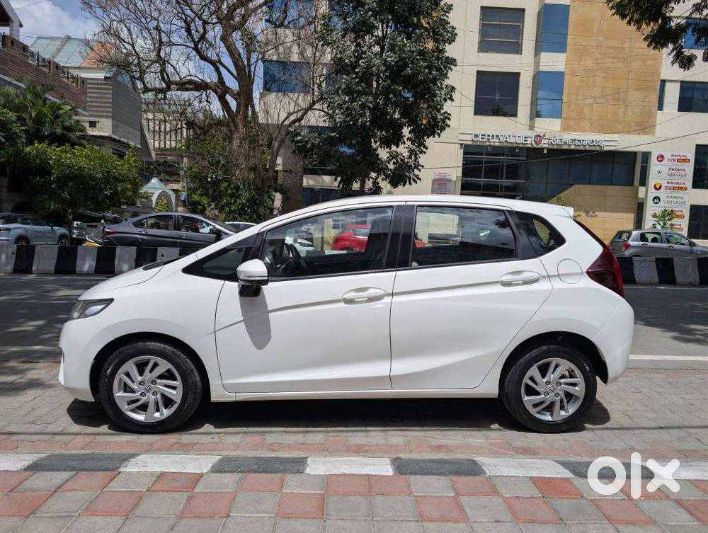 Honda Jazz V Automatic, 2015, Petrol