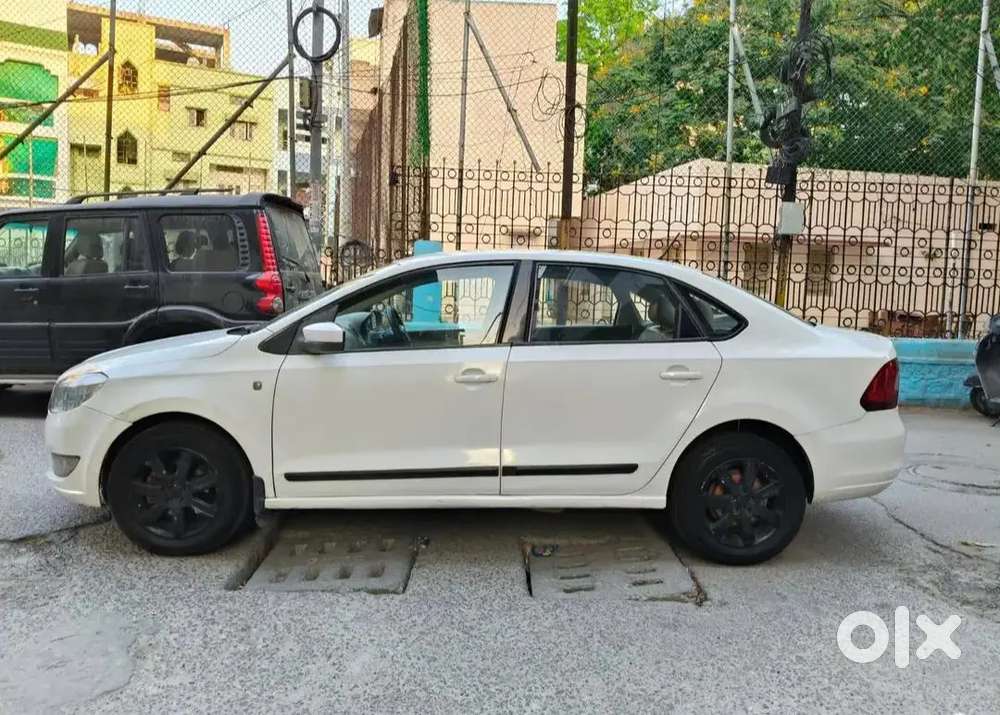 Skoda Rapid 2013 Diesel 75000 Km Driven