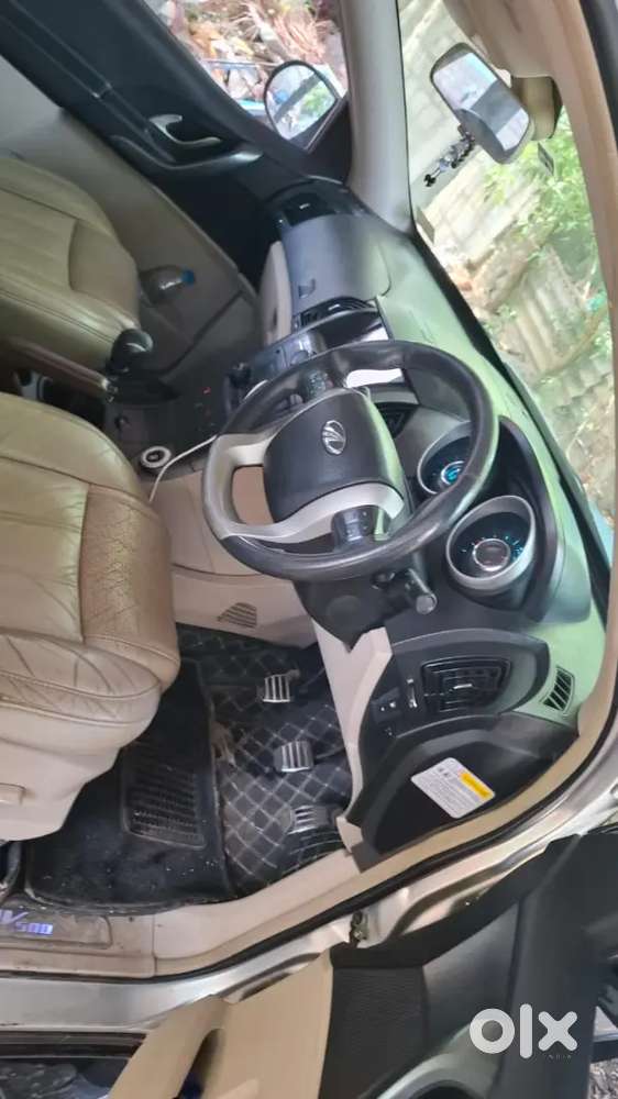 Mahindra Xuv500 Diesel 2wd 2016 Showroom Track