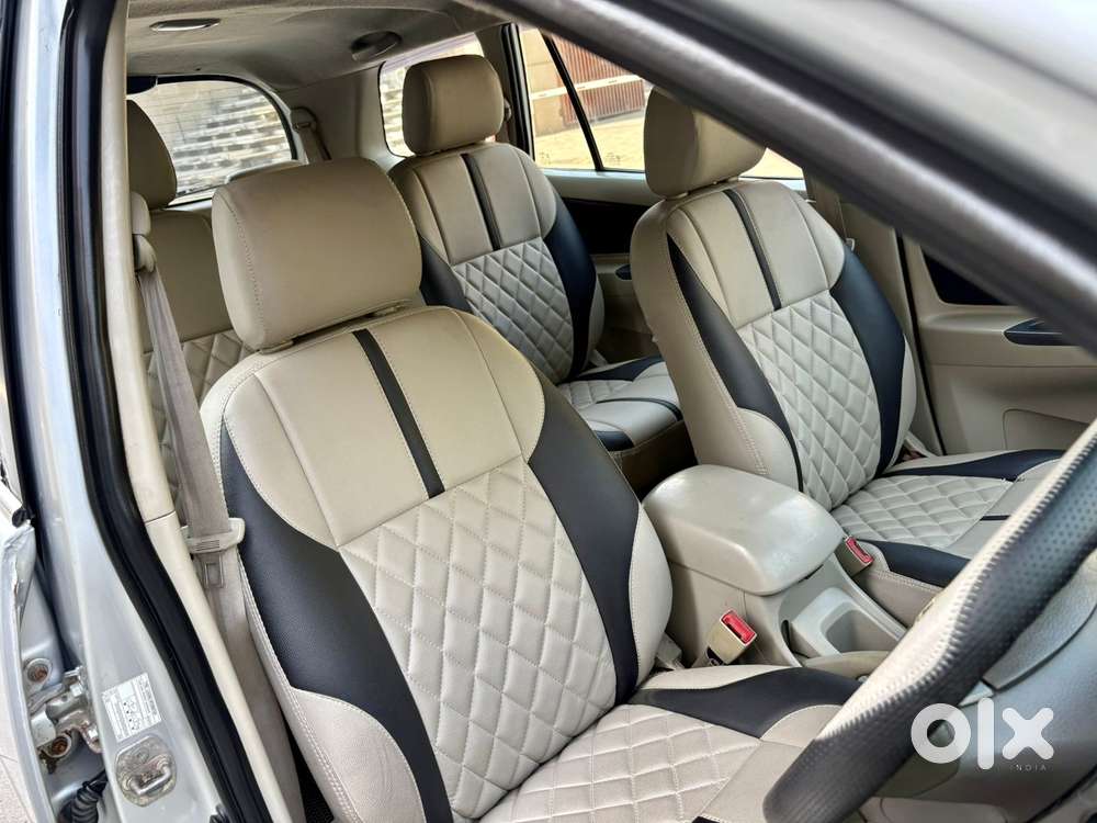 Toyota Innova 2.5 G (diesel) 7 Seater Bs Iv, 2014, Diesel
