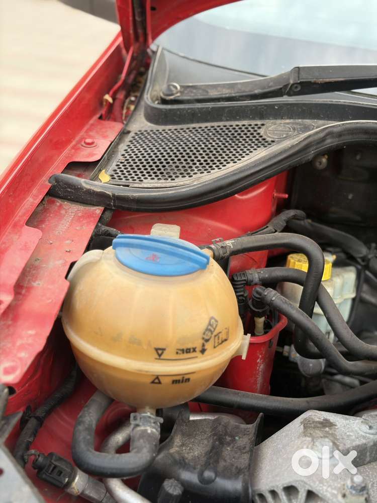 Volkswagen Polo Petrol Trendline 1.2l, 2011, Petrol
