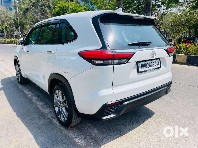 Toyota Innova Hycross 2.0 Zx (o) Hybrid 7 Str, 2024, Petrol