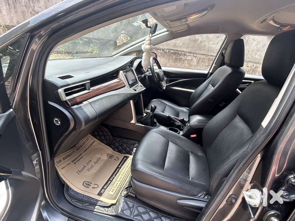 Toyota Innova Crysta 2.4 V 7 Str, 2016, Diesel