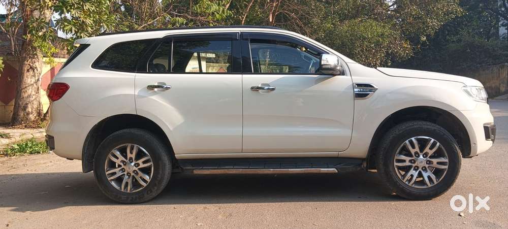 Ford Endeavour 3.2 Titanium At 4x4, 2017, Diesel