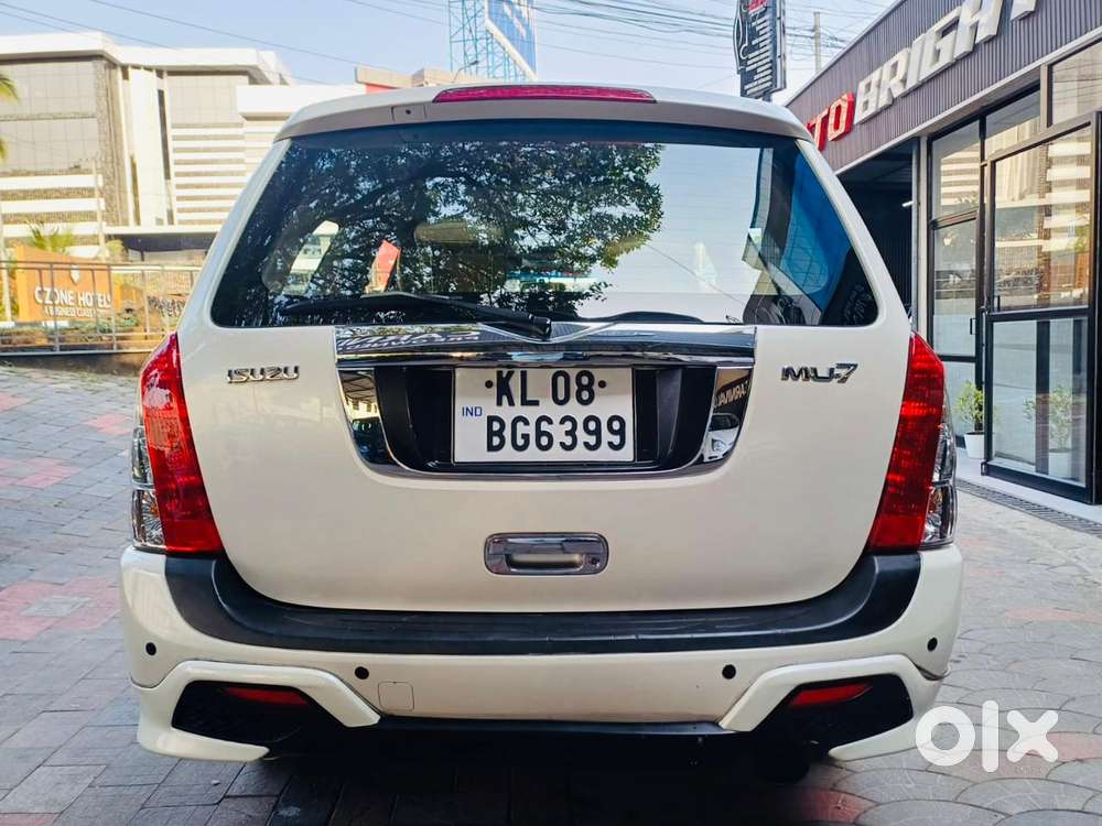 Isuzu Mu 7