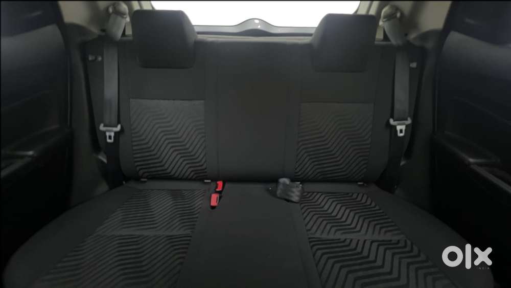 Maruti Suzuki Swift Vvt Vxi, 2022, Petrol