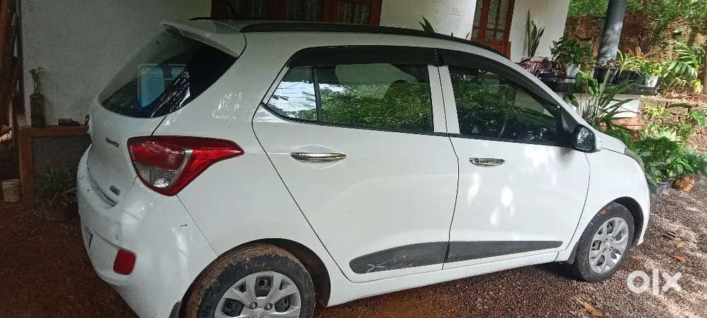 Hyundai Grand I10 Sportz 2014 Car