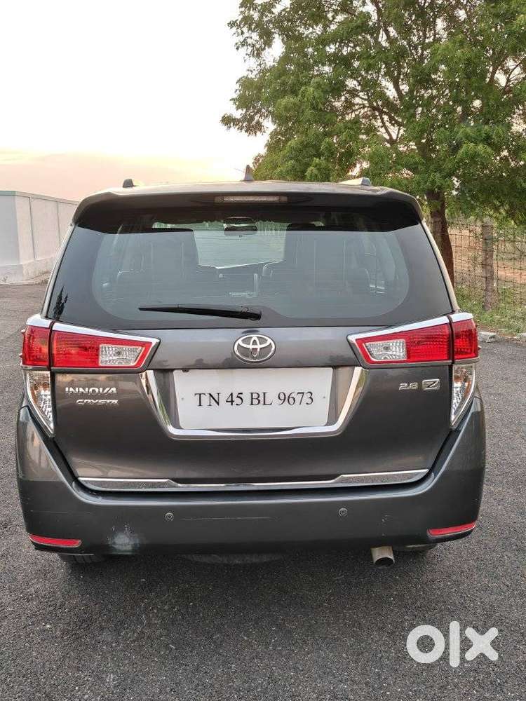 Toyota Innova Crysta 2.8 Zx At 7 Seater, 2017, Diesel