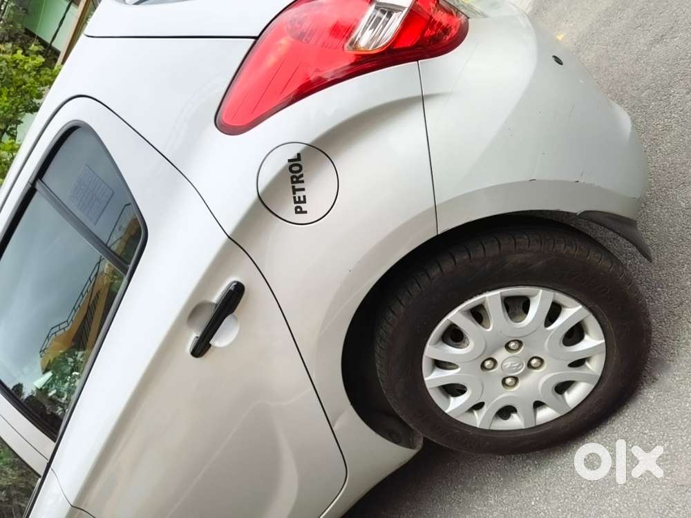 Hyundai I20 Era 1.2 Bs-iv, 2012, Petrol