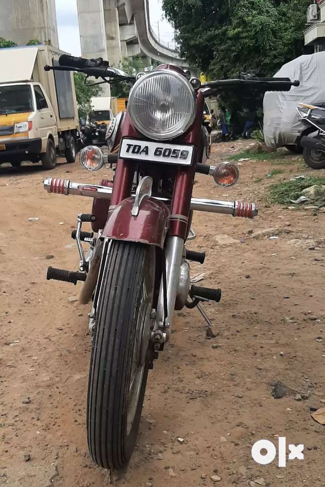 Royal Enfield old bullet - Motorcycles - 1755008716