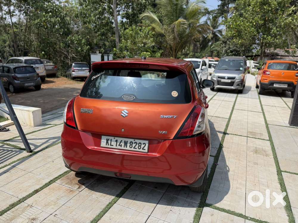 Maruti Suzuki Swift Vxi + Manual, 2013, Petrol