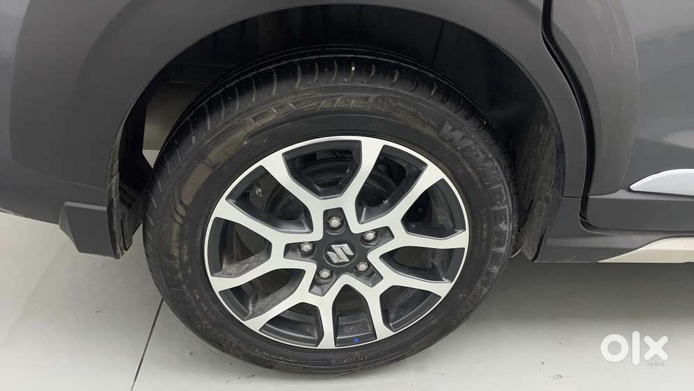 Maruti Suzuki Xl6 1.5 Zeta Mt, 2024, Petrol