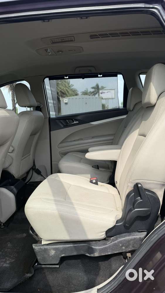 Mahindra Marazzo M8, 2018, Diesel