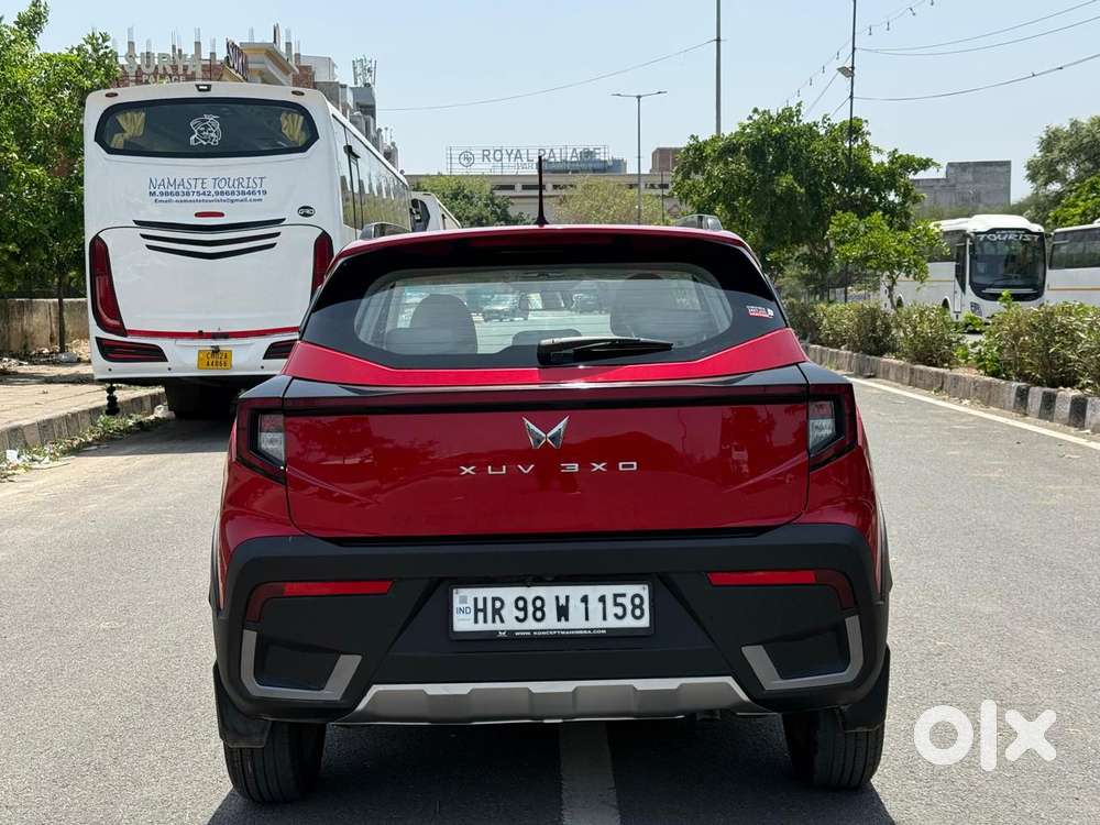 Mahindra Xuv 3xo Ax5 Pm At, 2025, Petrol