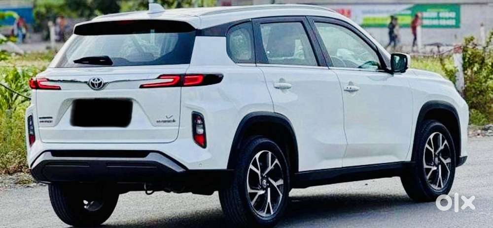 Toyota Urban Cruiser Hyryder V Hybrid Aero Edition, 2024