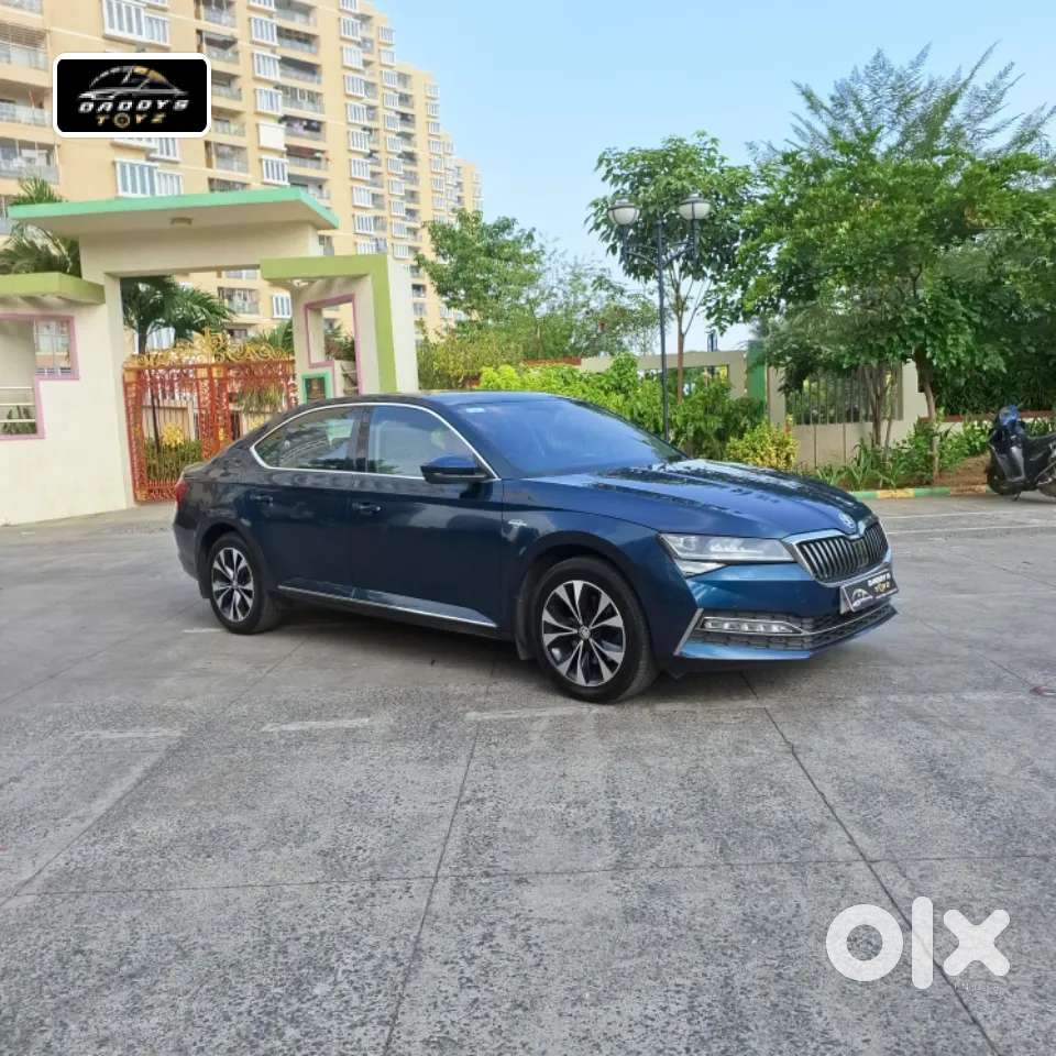 Skoda Superb 2.0 L&k Tsi At, 2022, Petrol