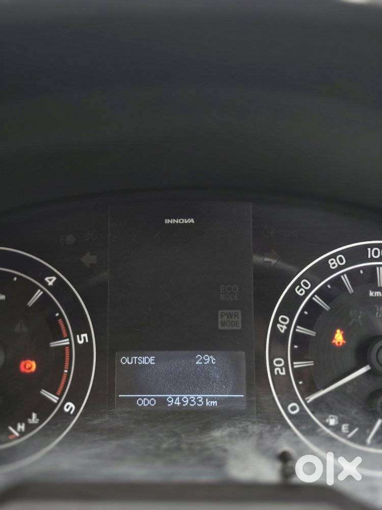 Toyota Innova Crysta 2.4 G Mt 7 Str, 2016, Diesel