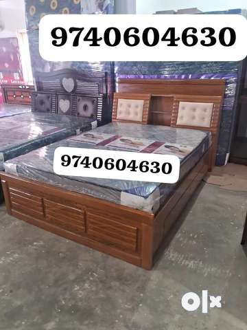 Wooden deals bed olx