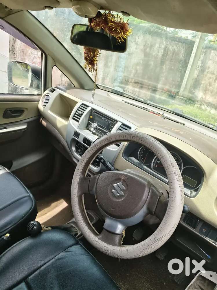 Maruti Suzuki Brezza Zxi 2013