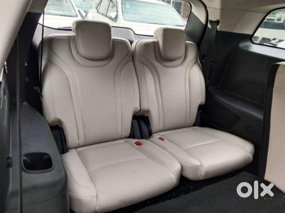 Mahindra Xuv700 2.2 Ax 7 Diesel At Luxury Pack Str Awd, 2022, Diesel