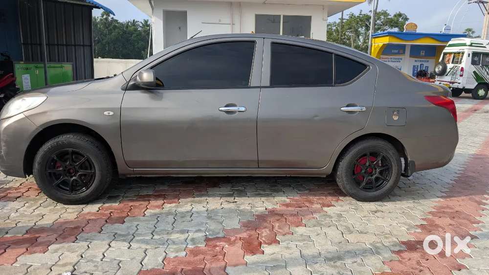 Nissan Sunny Petrol Manual 2011