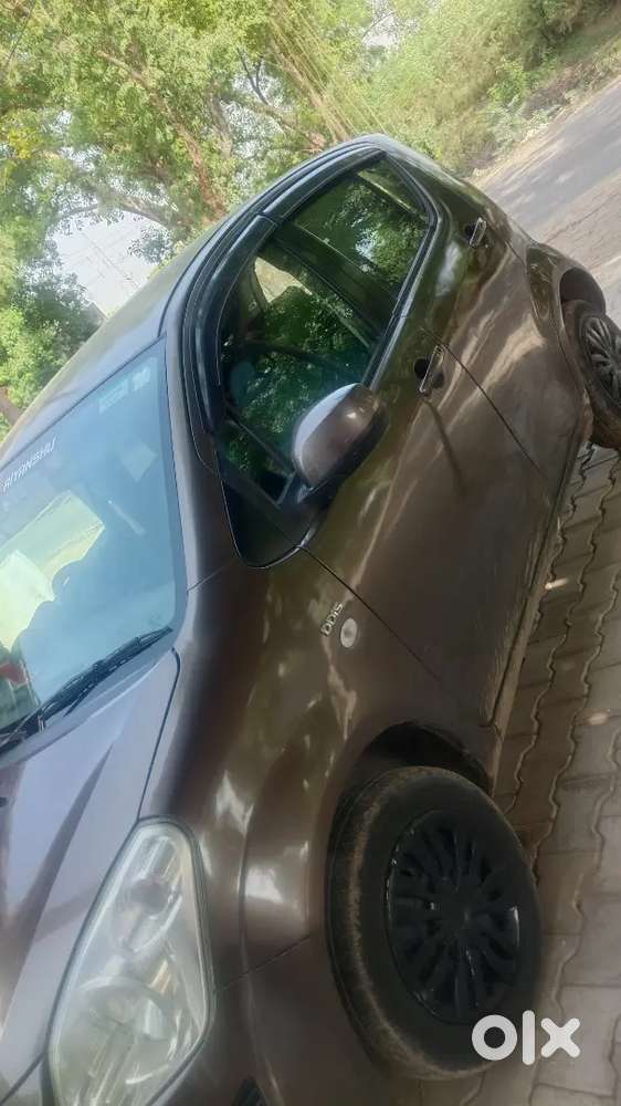 Charo Power Window