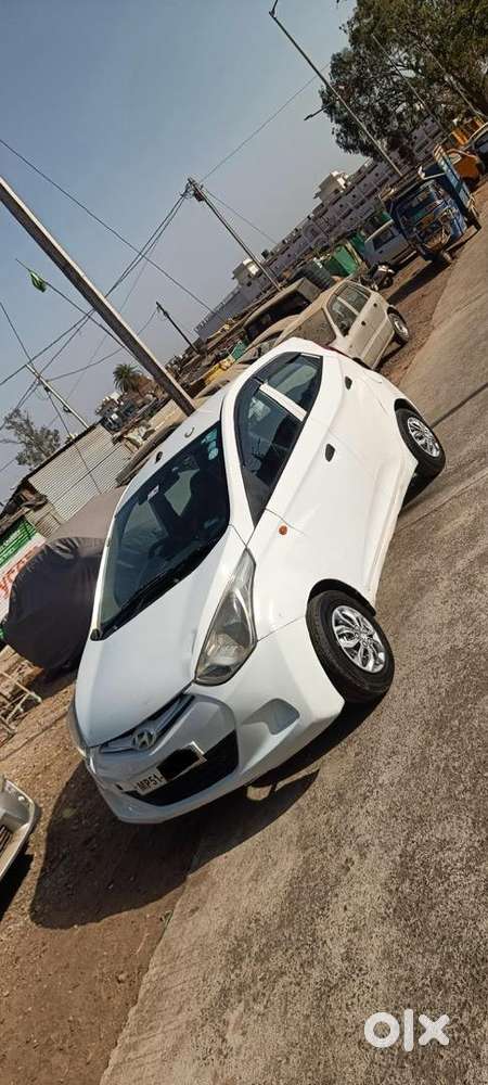 Hyundai Eon 2015 Petrol Well Maintained