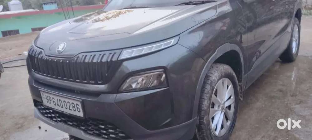 Skoda Kylaq Signature At 2025 Variant