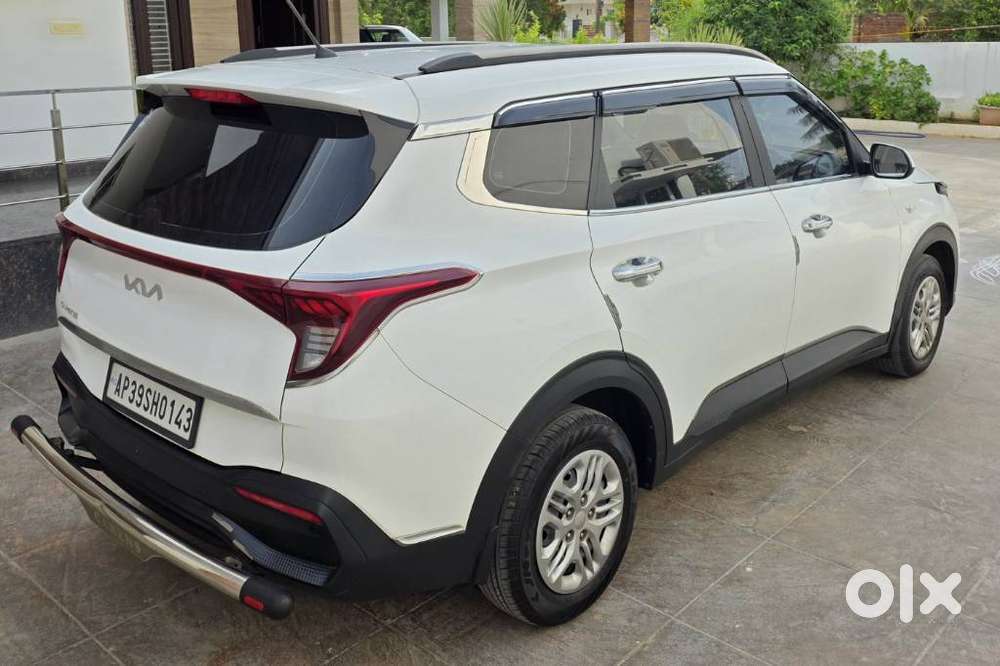 Kia Carens G 1.5 6mt Premium (o) 7-seater, 2023, Petrol