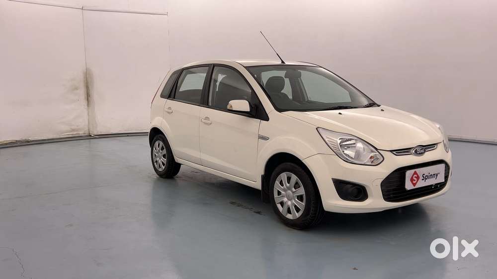 Ford Figo Petrol Zxi, 2015, Petrol