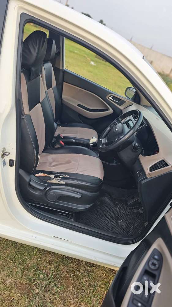 Hyundai I20 Petrol Asta Option, 2019, Petrol