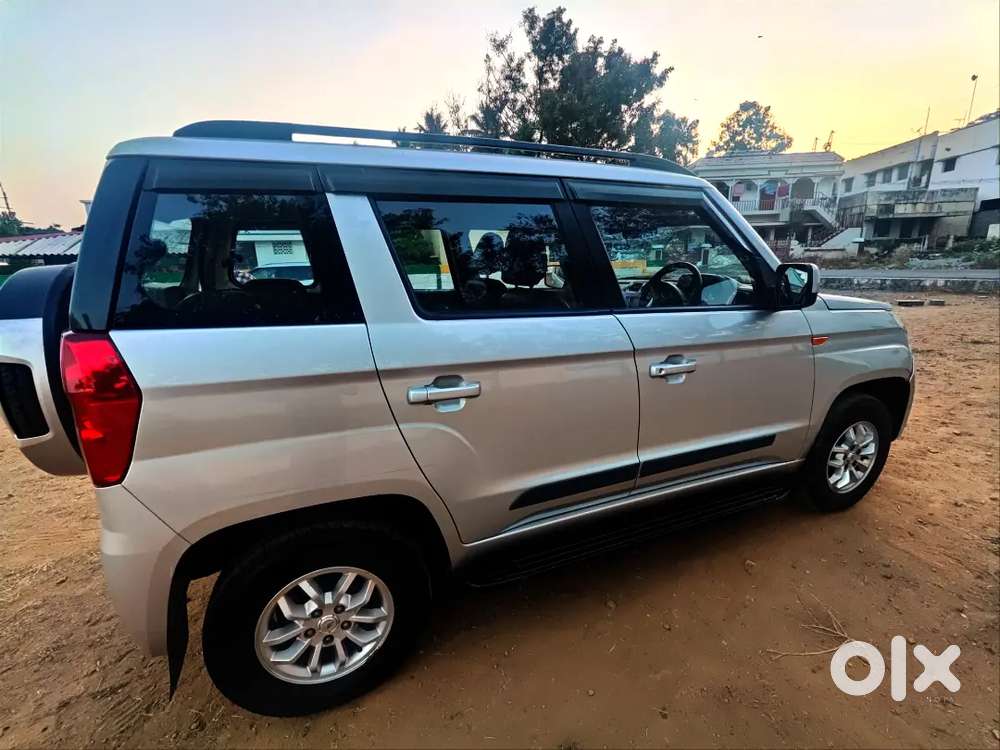Mahindra Tuv 300 2016 Diesel 33000 Km Driven