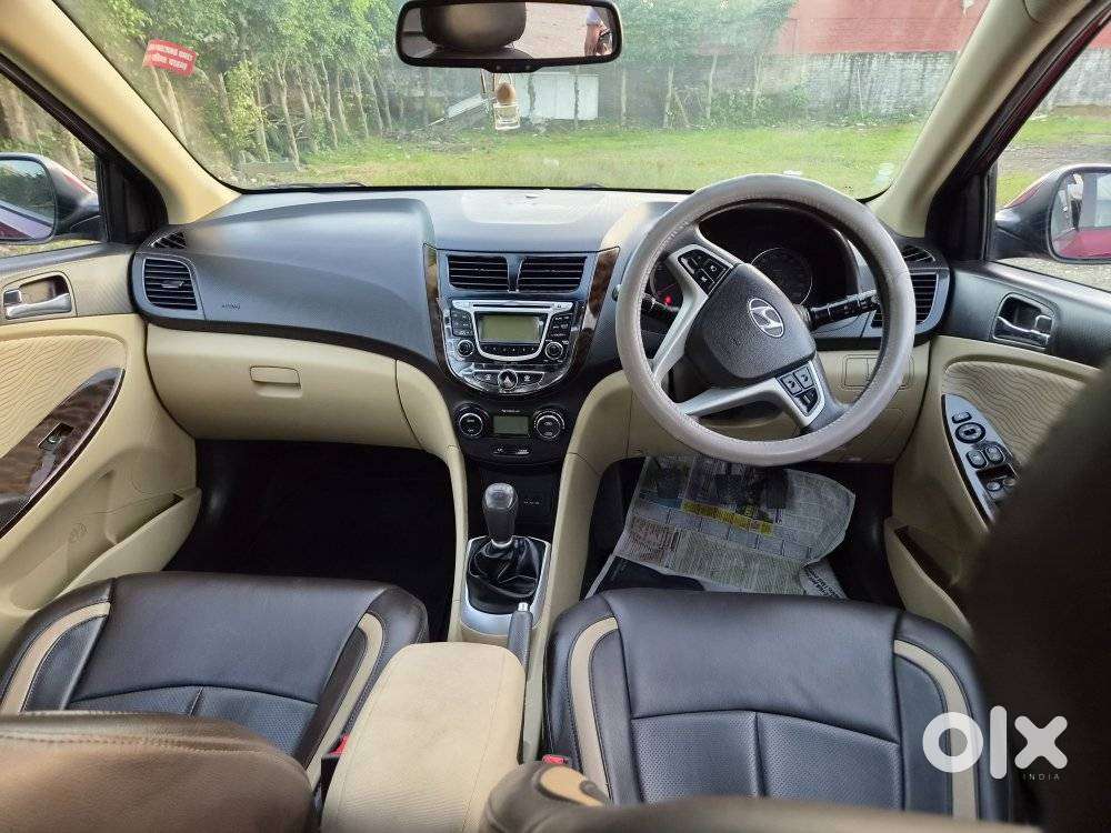 Hyundai Verna Fluidic 1.6 Vtvt Sx Opt, 2014, Petrol