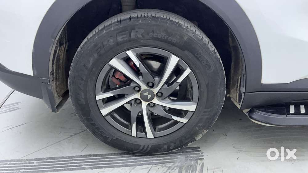 Mahindra Xuv700 2.2 Ax 5 Diesel Mt Str, 2023, Diesel