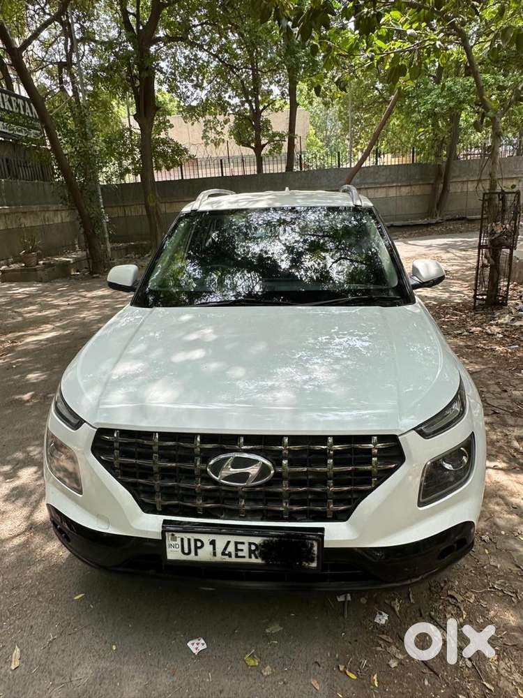 Hyundai Venue Petrol 2021