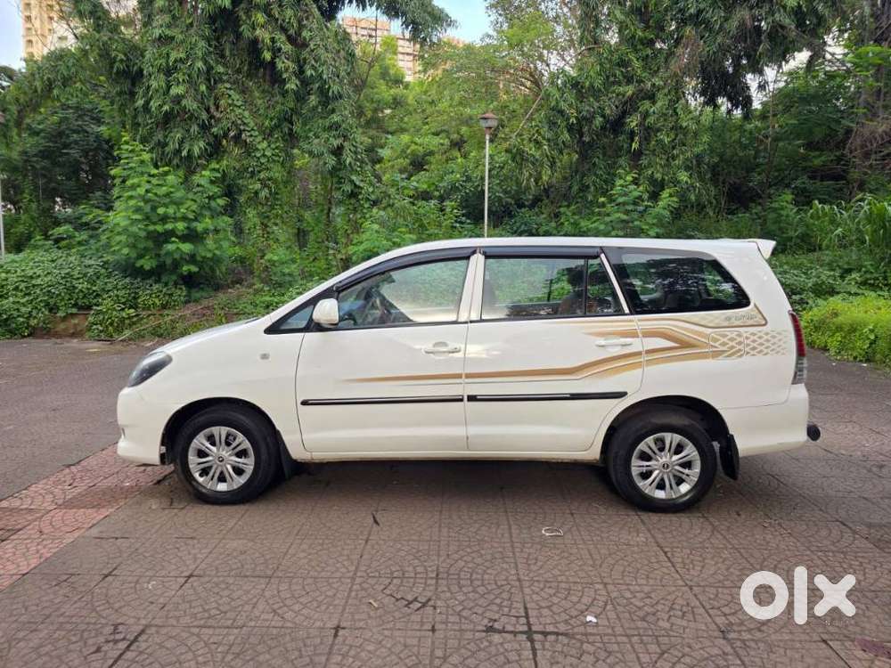 Toyota Innova 2.5 G (diesel) 8 Seater, 2010, Diesel