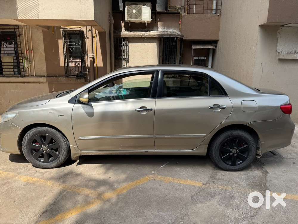 Toyota Corolla Altis 1.8g, 2009 — Petrol Manual