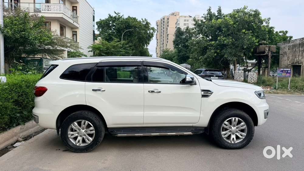 Ford Endeavour 2.0 Diesel 2021