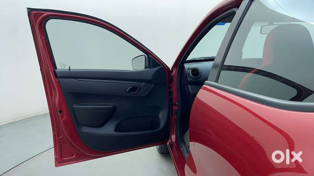 Renault Kwid 1.0 Rxt Amt, 2024, Petrol