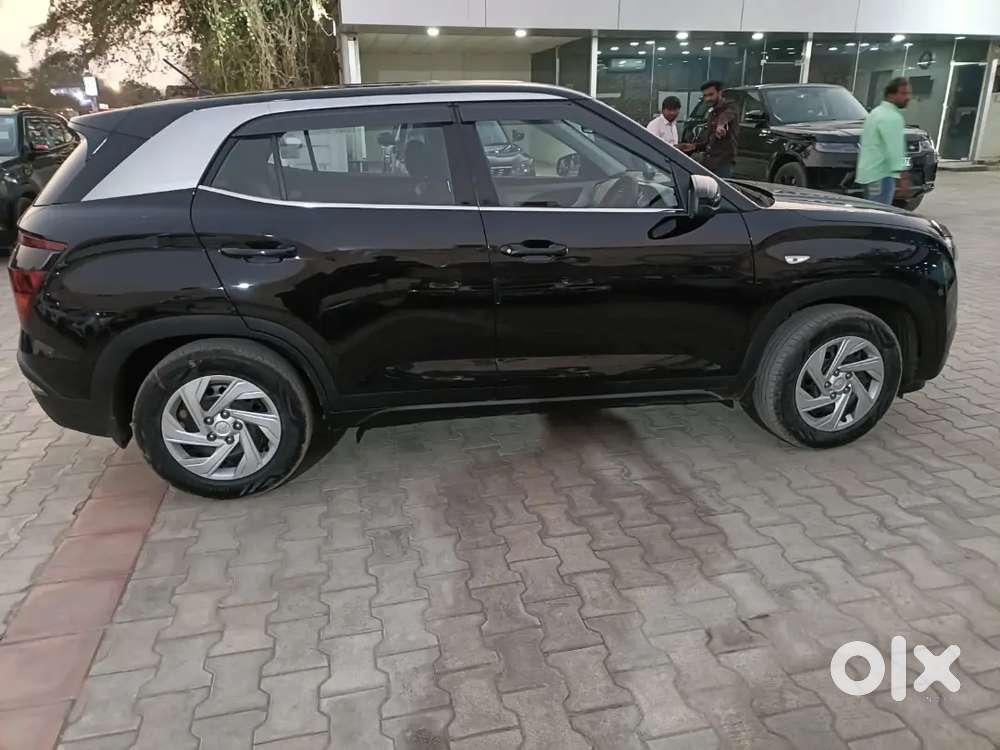Hyundai Creta Cng 2023 Black 21000 Km Used