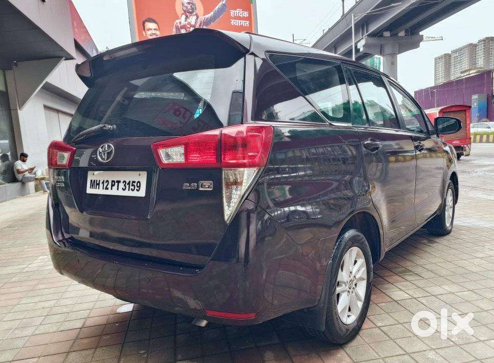 Toyota Innova Crysta 2.8 Gx At 8 Seater, 2017, Diesel