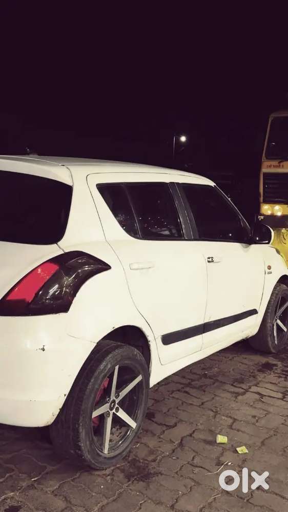 Maruti Suzuki Swift Lxi, 2014 Diesel