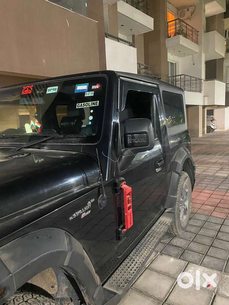 Mahindra Thar Petrol 2022