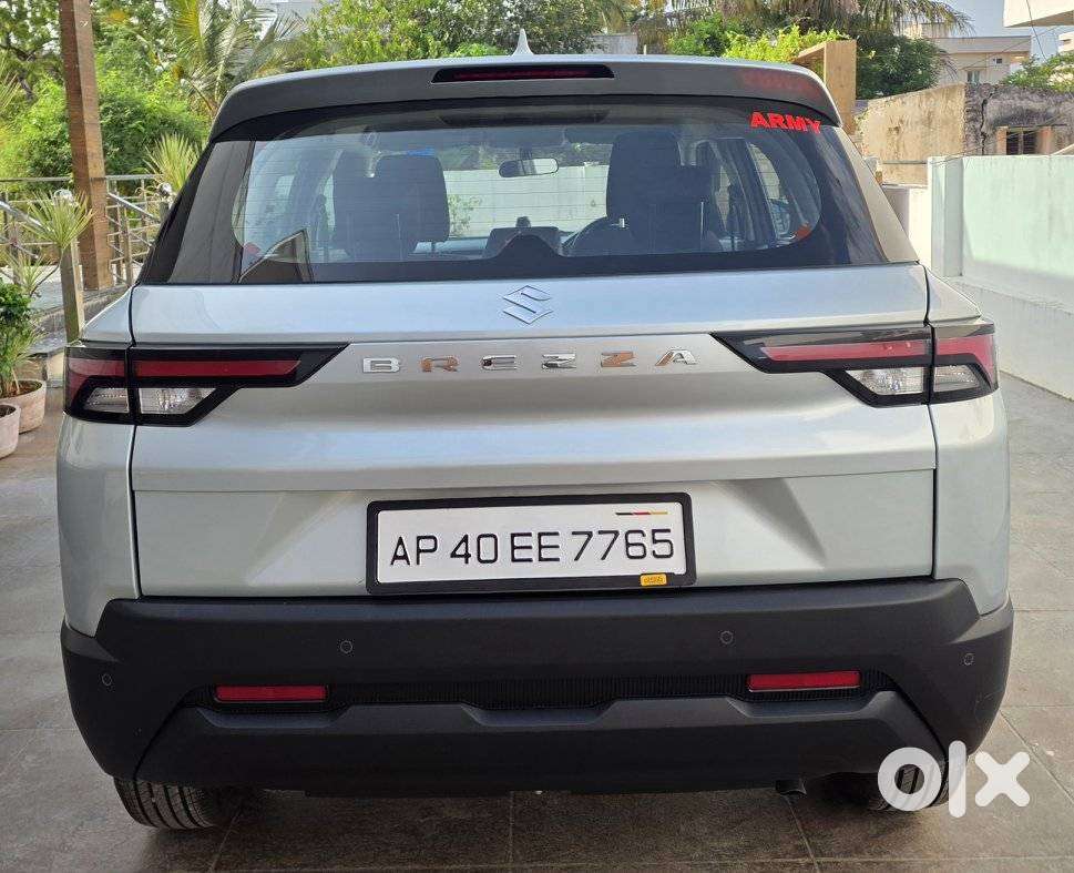 Maruti Suzuki Brezza 1.5 Vxi Smart Hybrid, 2024, Petrol