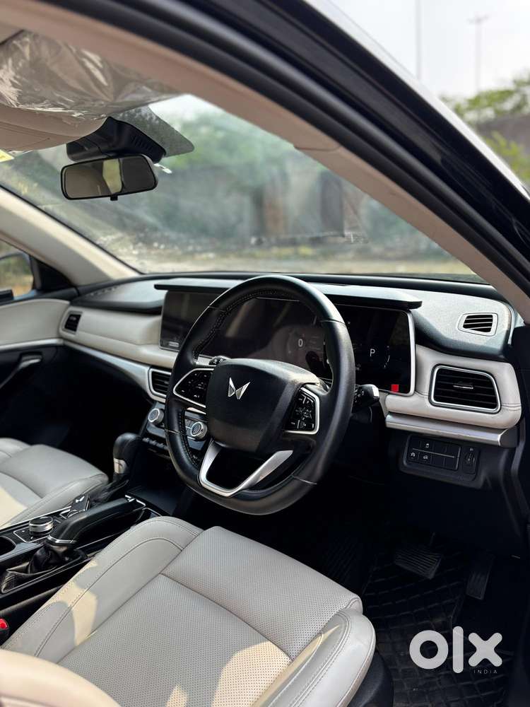 Mahindra Xuv700 2.2 Ax 7 Diesel At Str Awd, 2023, Diesel