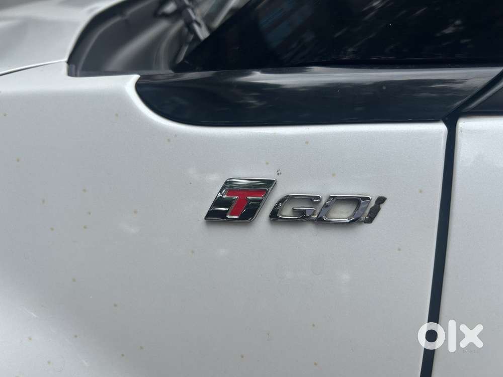 Mahindra Xuv300 W4, 2023, Petrol