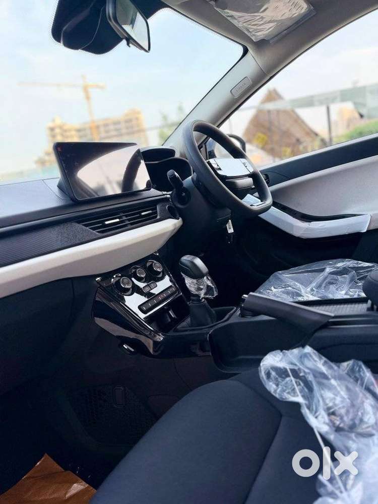 Tata Nexon Pure Plus (s) Petrol Amt, 2026, Petrol