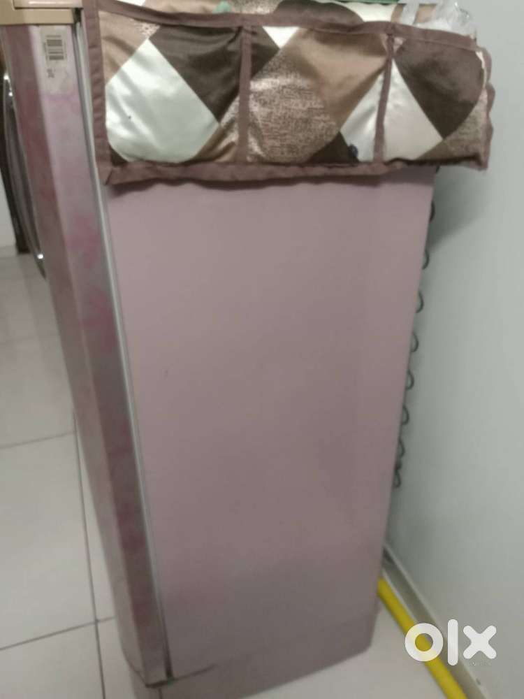LG Single Door Refrigerator in Pink