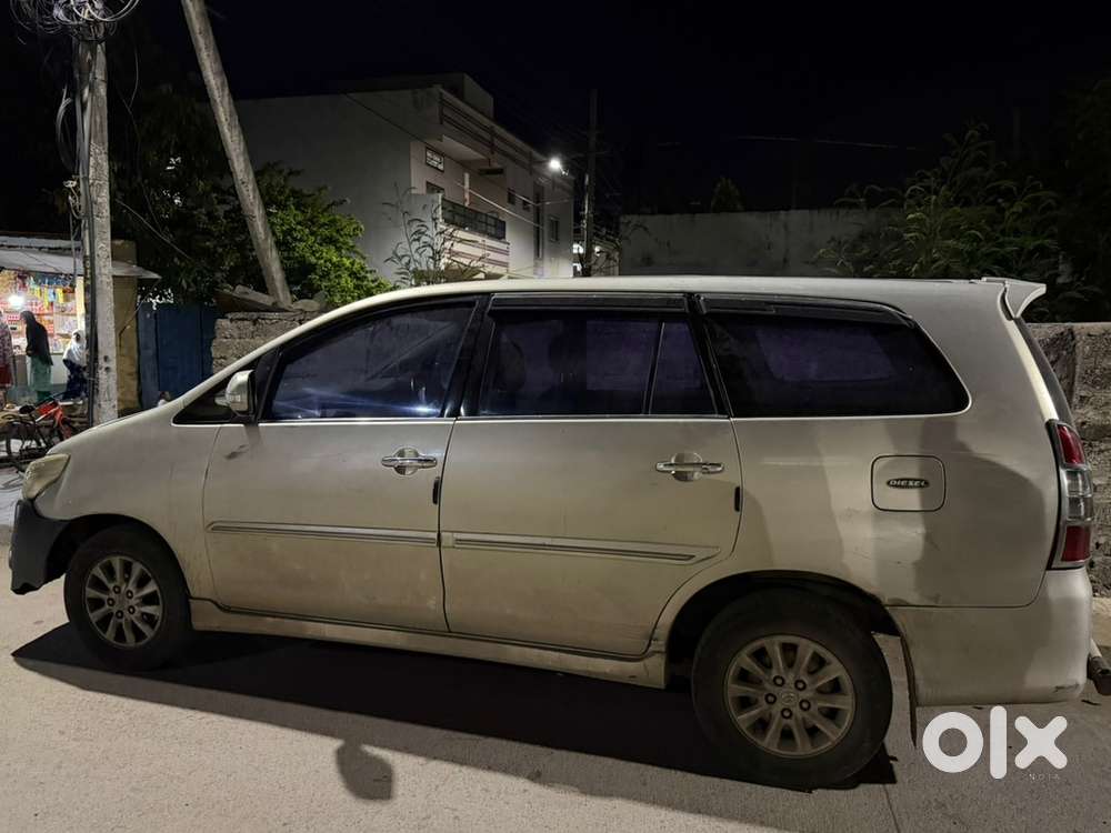 Toyota Innova Diesel 2.5 2012