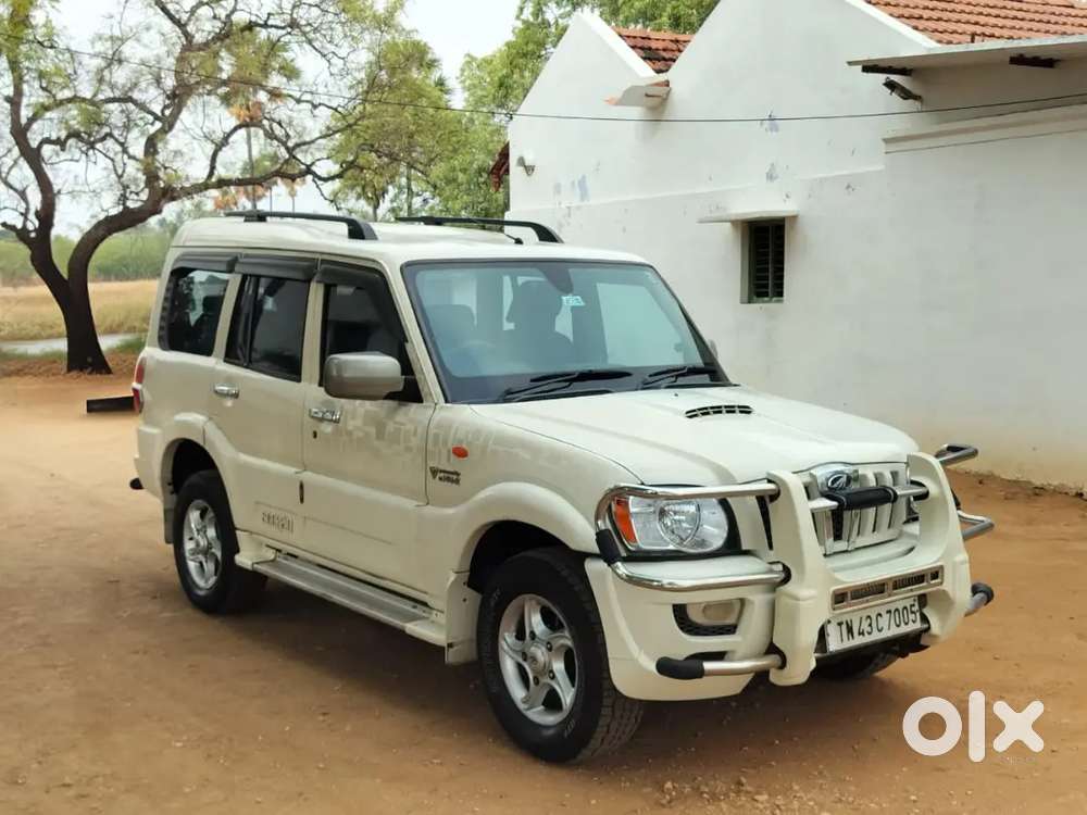 Mahindra Scorpio Classic 2010 Diesel 140000 Km Driven